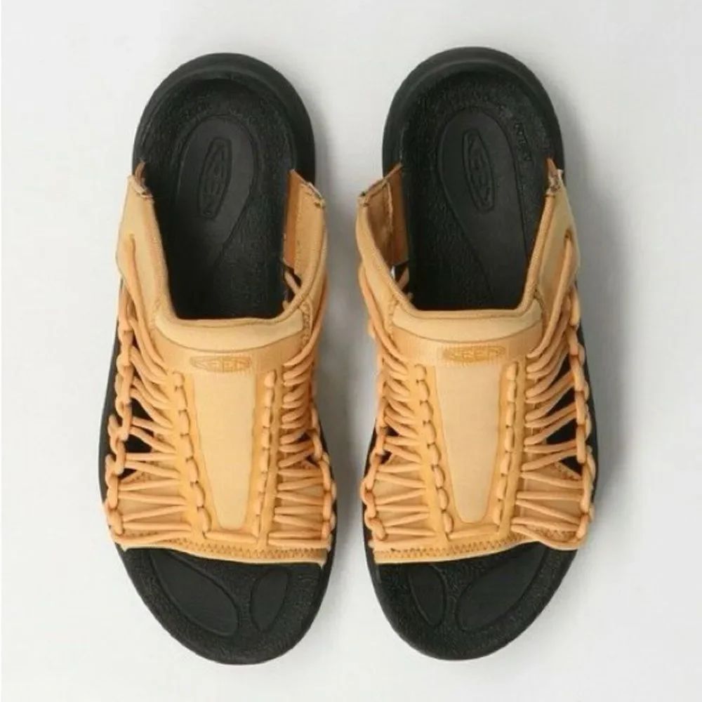 Keen NWT Uneek O3 sneaker sandal 7.5